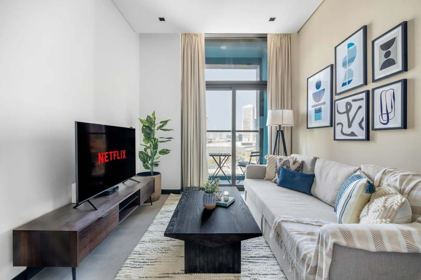 Guestready - Majestic Canal And Burj Khalifa View Dubai 0*,