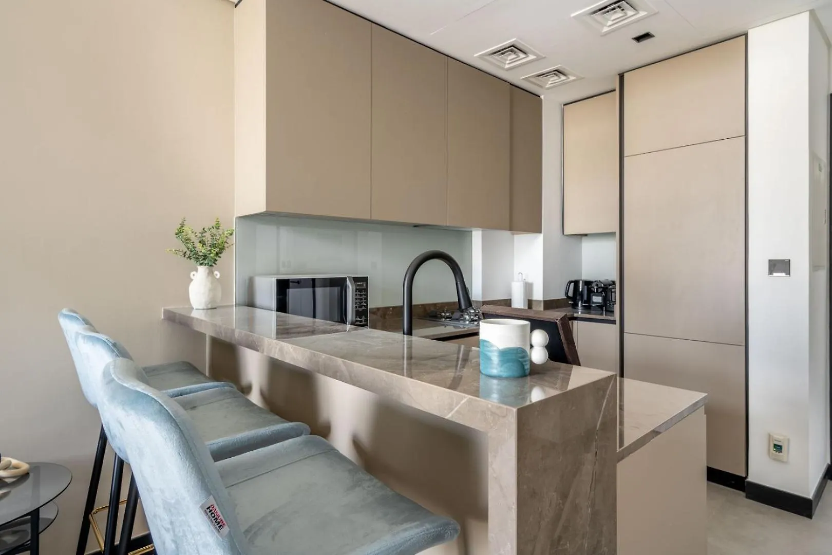 Apartment Guestready - Majestic Canal And Burj Khalifa View Dubai United Arab Emirates